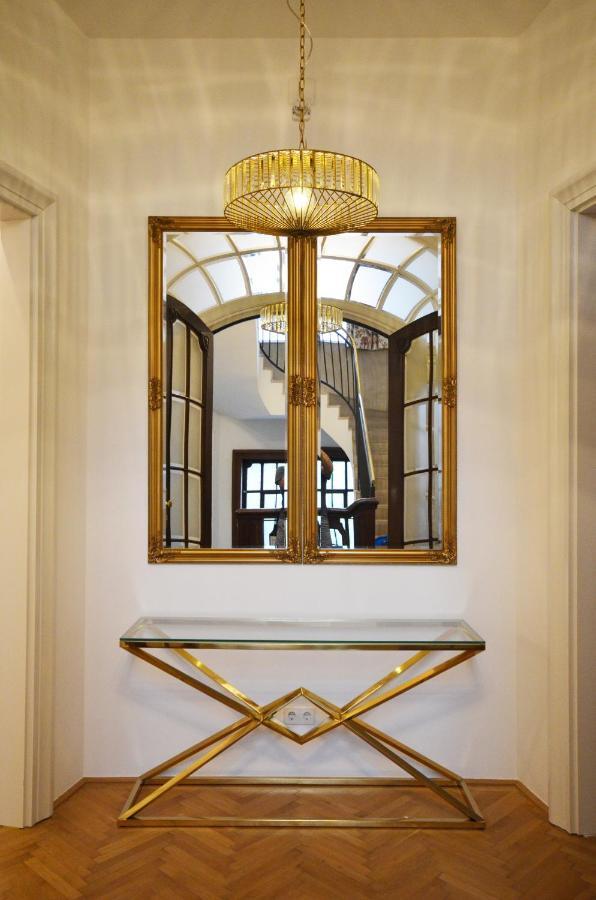 Belvedere Embassy *